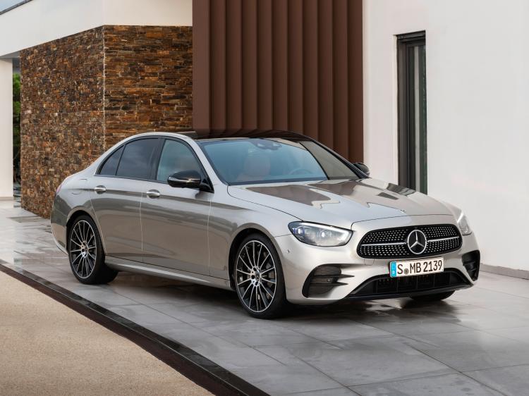 Eクラス｜セダン | メルセデス・ベンツの認定中古車 │ 【ヤナセ】外車