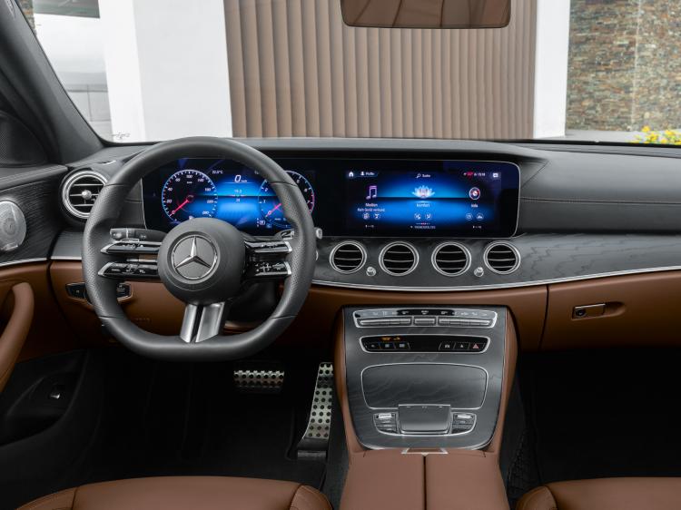 送料込み】Benz Eクラス w213 イージーエントリー モーデュルー The E