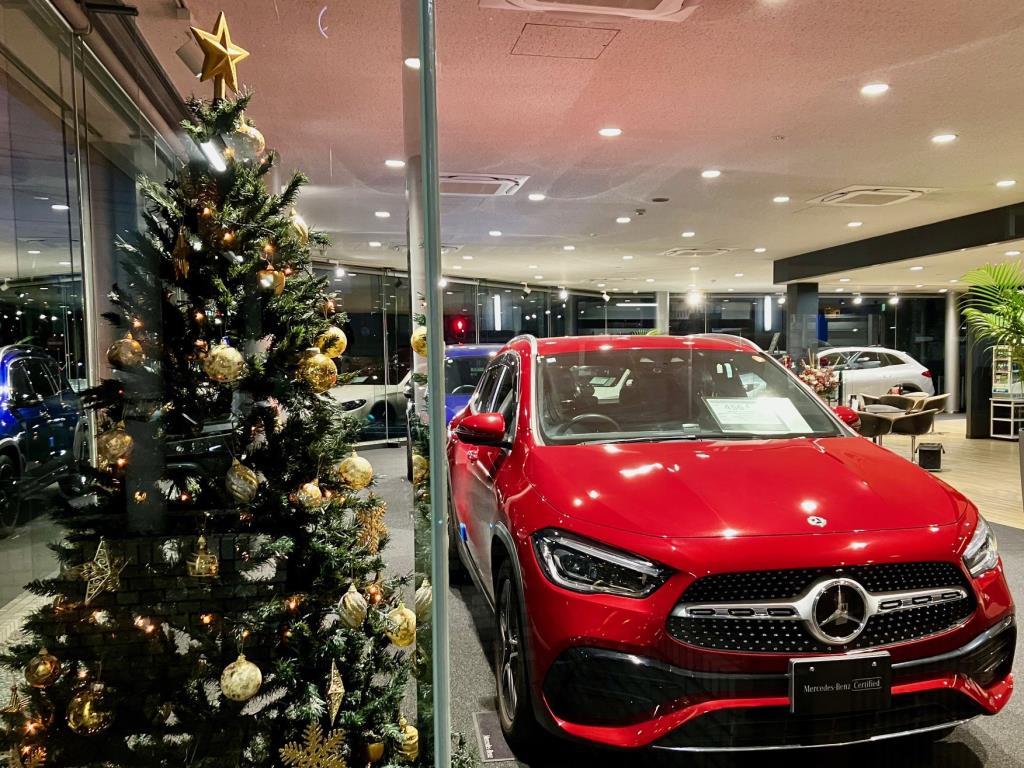 クリスマスツリー | メルセデス・ベンツの認定中古車 │ 【ヤナセ
