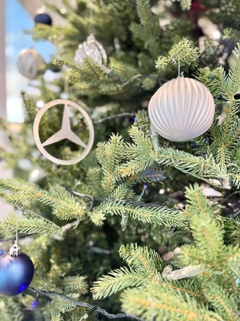 クリスマスツリー 】 | メルセデス・ベンツの認定中古車 │ 【ヤナセ